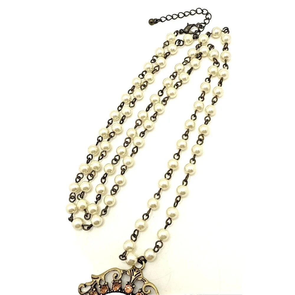 Vintage Style Faux Amber Pendant Necklace Ornate Bronze Tone Beaded Chain 30